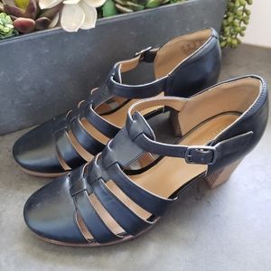 Black Leather Clarks Cierra Gull Sandal Closed Toe